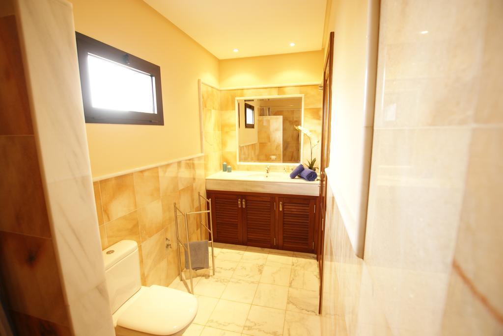 Villa Alejandro Playa Blanca  Rom bilde